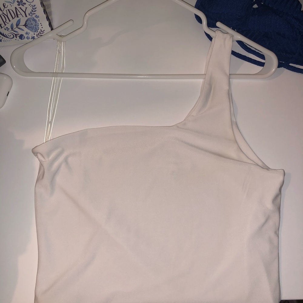 Cute top